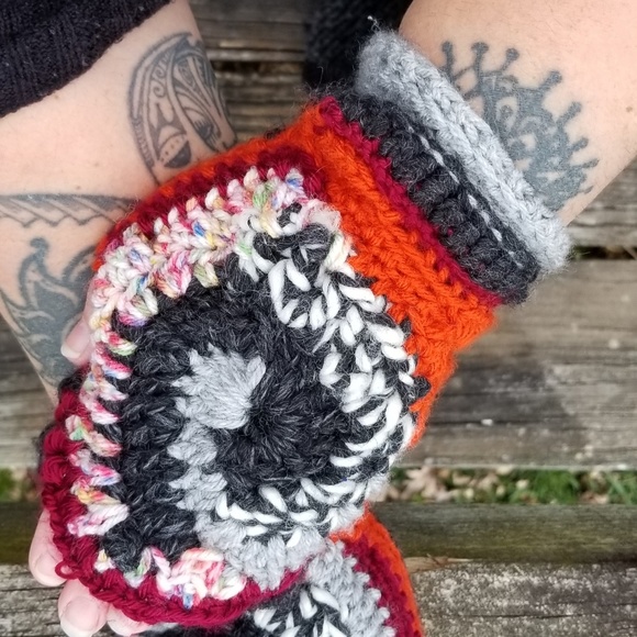 Fingerless Gloves Crochet Handmade - Picture 1 of 6
